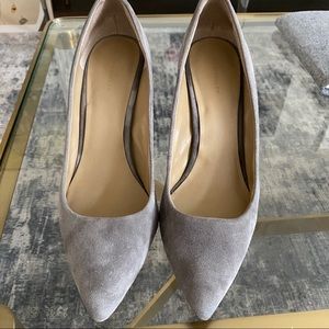Ann Taylor Grey Suede Pumps